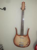 Danelectro gitaar, Zoom G2 1u multi-effect, Hofner gitaar 63, Ophalen of Verzenden, Zo goed als nieuw, Solid body, Overige merken