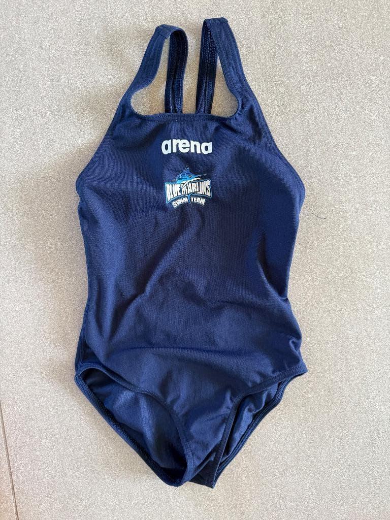 Arena Badpak maat 128 met logo BM, Sport en Fitness, Overige Sport en Fitness, Ophalen of Verzenden, Gebruikt