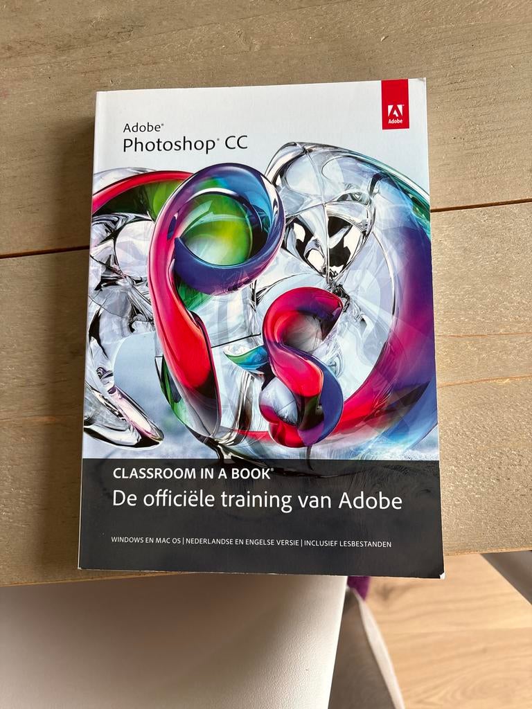 Adobe Photoshop CC Classroom in a Book (NL/EN), Ophalen of Verzenden, Zo goed als nieuw, Software