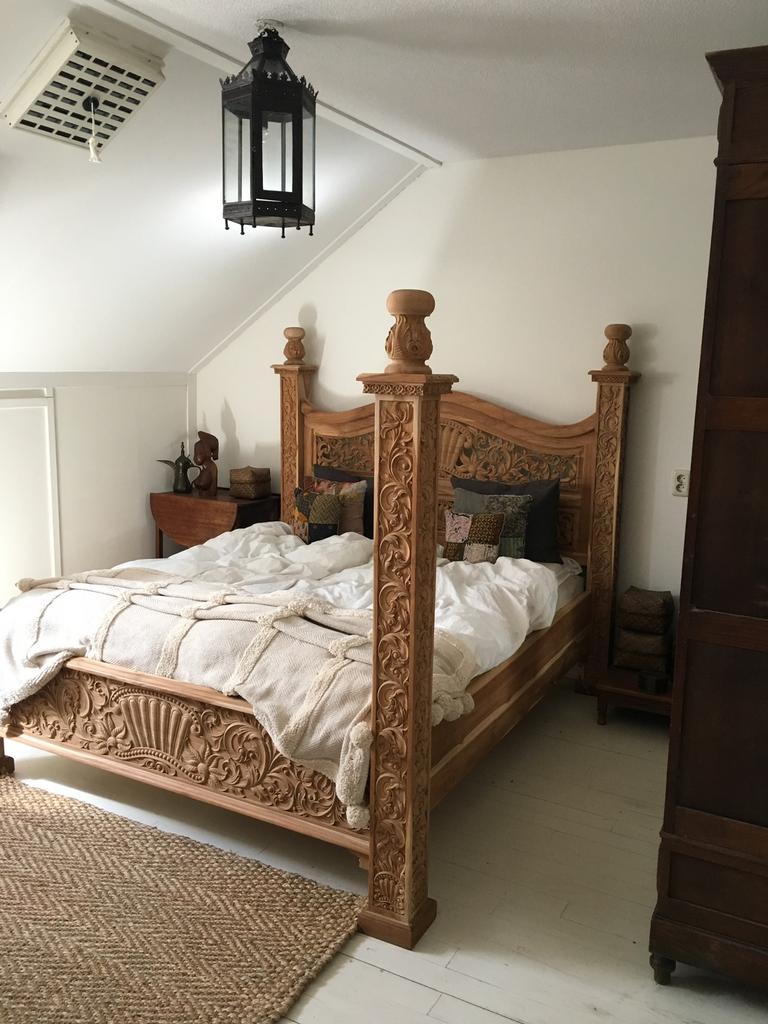 Massief Teak houten bed, Ophalen, Zo goed als nieuw, Tweepersoons