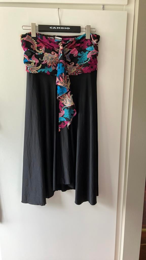 Sunflair. Zwarte zomer-/strandrok. Travelkwaliteit . Maat 42, Zwart, Maat 42/44 (L), Ophalen of Verzenden, Zo goed als nieuw