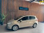 Ford B-Max 1.0 EcoBoost Titanium Panodak,Pdc, Camera, Voorwielaandrijving, Euro 5, 125 pk, Gebruikt