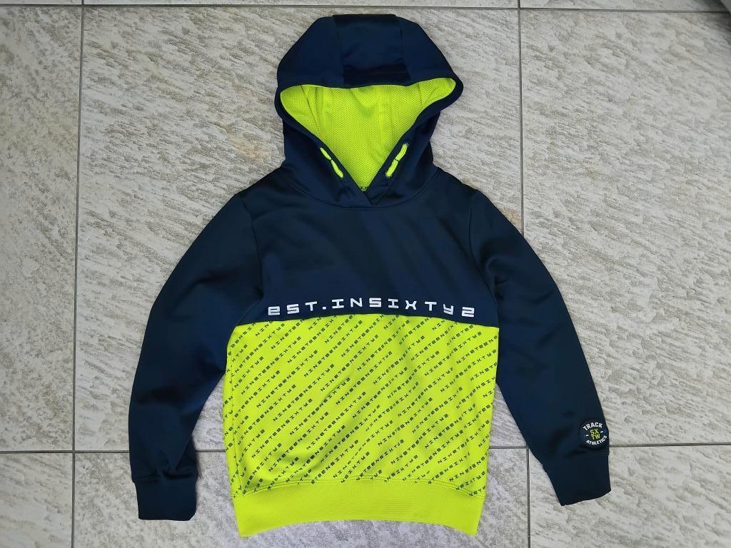 Sweater trui blauw / fluor geel maat 122 WE capuchon truitje, Kinderen en Baby's, Kinderkleding | Maat 122, WE, Trui of Vest, Ophalen of Verzenden