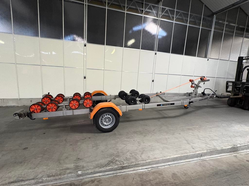 Van Claes Excelleron 1500kg, Watersport en Boten, Boottrailers, Ophalen, Zo goed als nieuw, 6 tot 9 meter, Met rollen