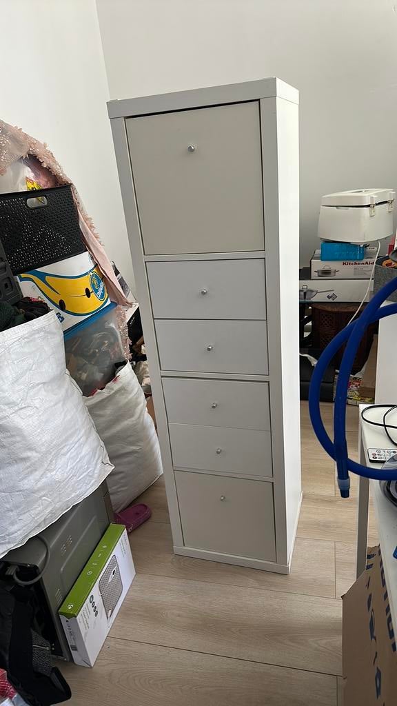 ikea Kallax kast 4x1 met accessoires, Huis en Inrichting, Kasten | Lockerkasten, Ophalen, Zo goed als nieuw