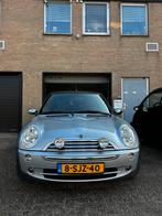 Mini cooper cabrio 2004 | rijdt goed | leuke zomer auto!, Auto's, Mini, Zwart, Cabriolet, 4 stoelen, Leder