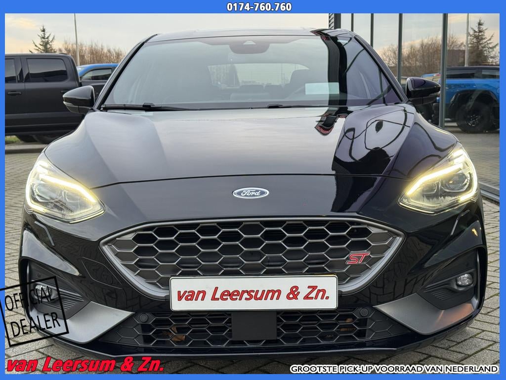 Ford Focus 2.3 EcoBoost ST-3 | Head-up | Performance Pack |, Auto's, 1408 kg, 4 cilinders, Origineel Nederlands, Handgeschakeld