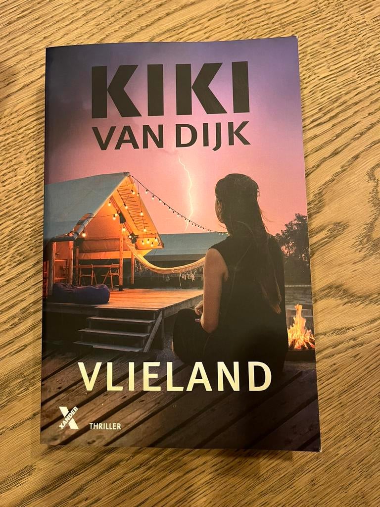 Kiki van Dijk - Vlieland, Boeken, Ophalen of Verzenden, Zo goed als nieuw, Nederland