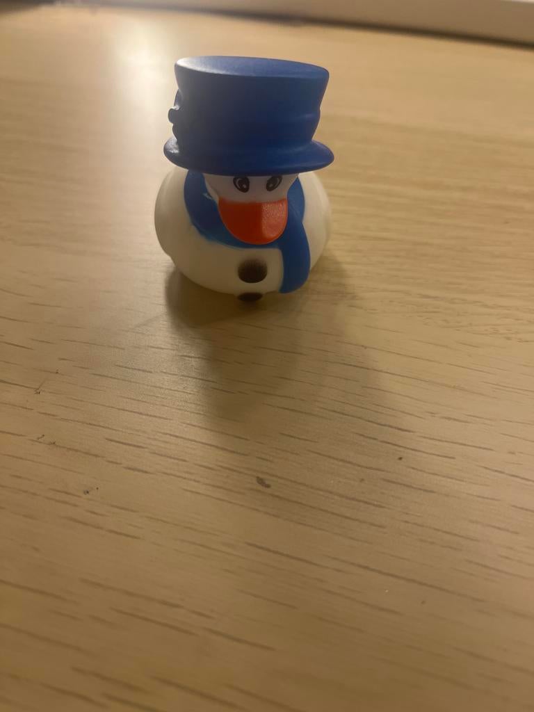 Leuke Sneeuwpop Eendje - Decoratie of Speelgoed, Ophalen of Verzenden, Zo goed als nieuw