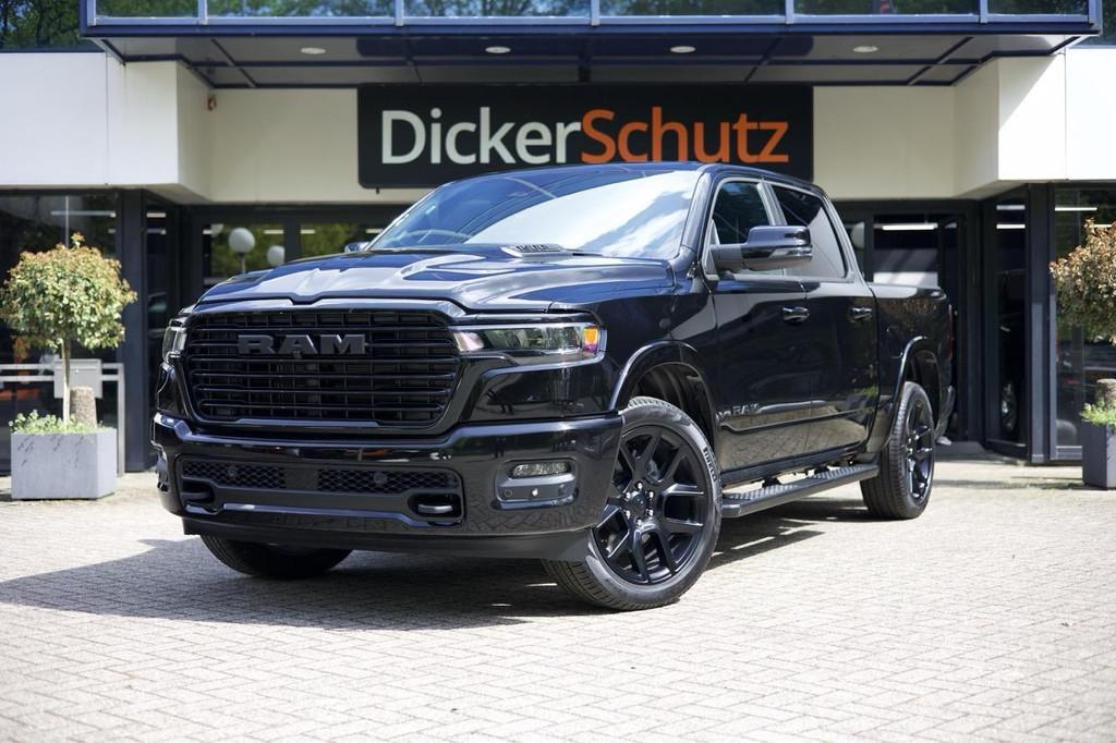 Dodge Ram 1500 Dodge Ram 1500 Crew Cab Laramie Night, Auto's, Automaat, Stof, 5654 cc, Zwart
