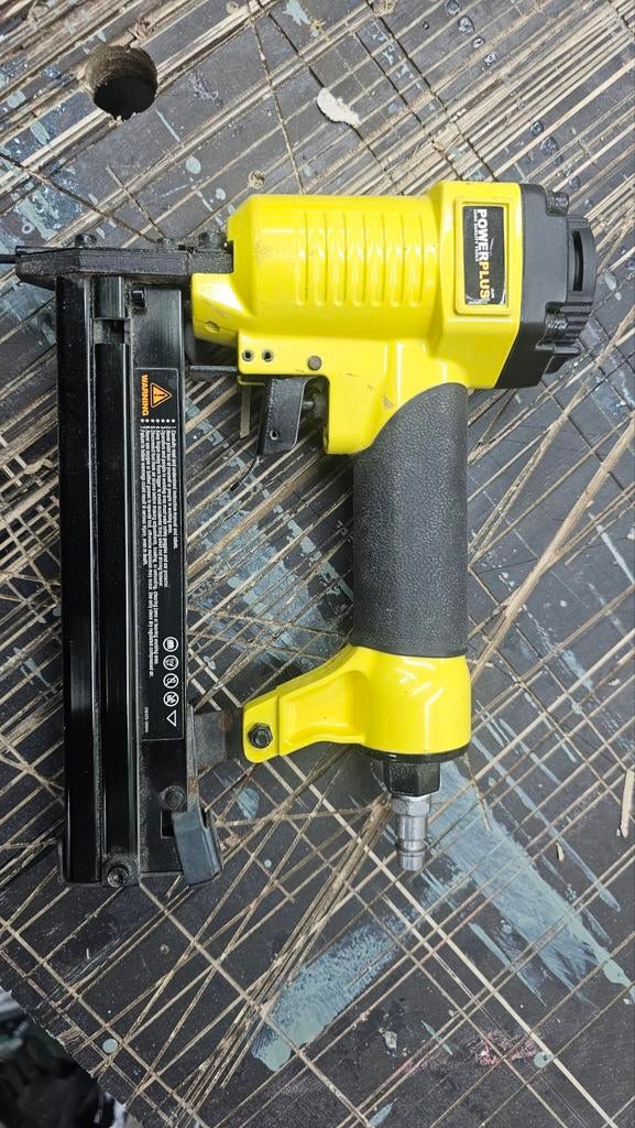 Powerplus pneumatische tacker - Gebruikt, Ophalen, Gebruikt