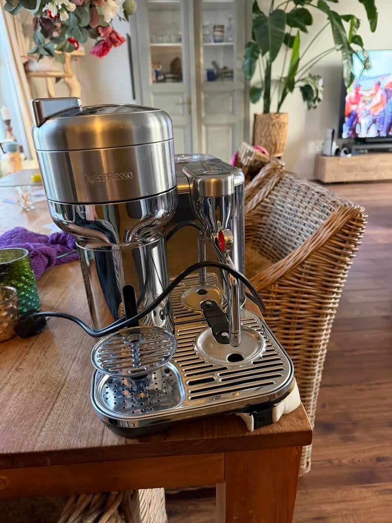 Nespresso Sage creatista vertuo, Witgoed en Apparatuur, Koffiezetapparaten, Ophalen, Zo goed als nieuw