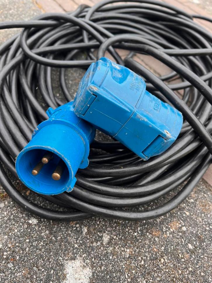 Stroomkabel 30 meter CEE (blauw, 16A), Caravans en Kamperen, Kampeeraccessoires, Gebruikt, Ophalen of Verzenden