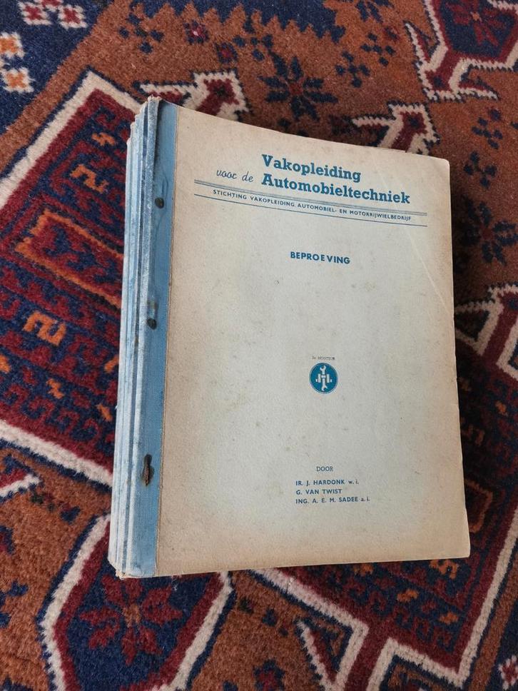 9 boeken vakopleiding automobieltechniek circa 1954, Boeken, Auto's | Boeken, Gelezen, Algemeen, Ophalen of Verzenden
