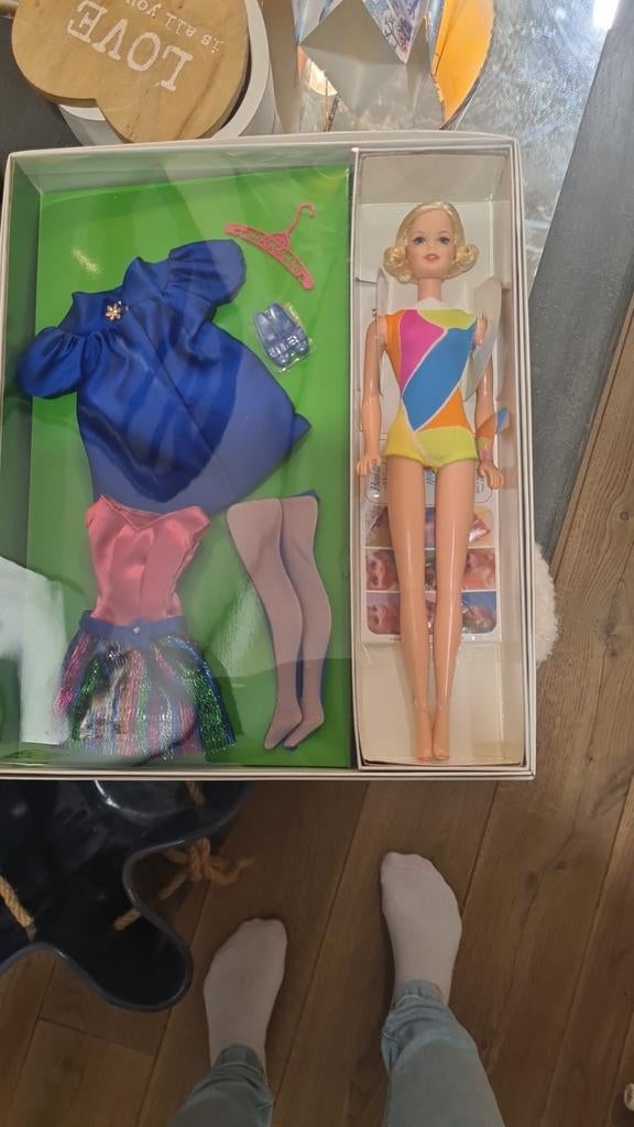 PLANET OF THE DOLLS: Doll-A-Day 202: Stacey Week: Stacey Nite Lightning Gift Set Reproduction