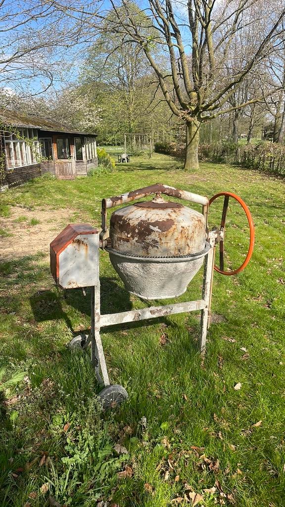 Voor onderdelen: betonmolen tegen elk aannemelijk bod, Doe-het-zelf en Verbouw, Ophalen