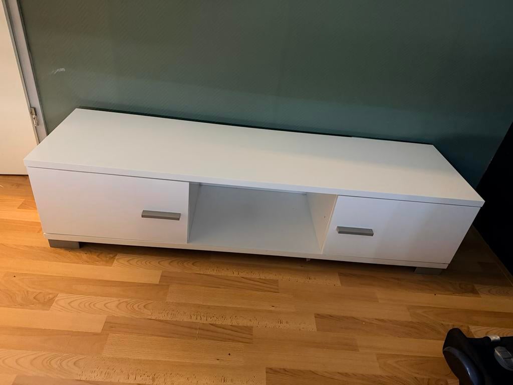 Tv-meubel wit 140cm, Huis en Inrichting, Kasten | Televisiemeubels, Ophalen, Overige materialen, Gebruikt, 100 tot 150 cm