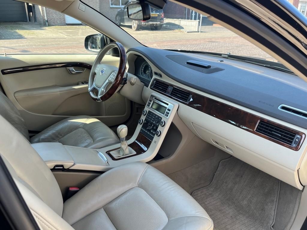 Volvo S80 2.0 145PK / LEDER / NAVI / PDC / CRUISE CTR. / AIR, Auto's, Gebruikt, Zwart, Handgeschakeld, Sedan