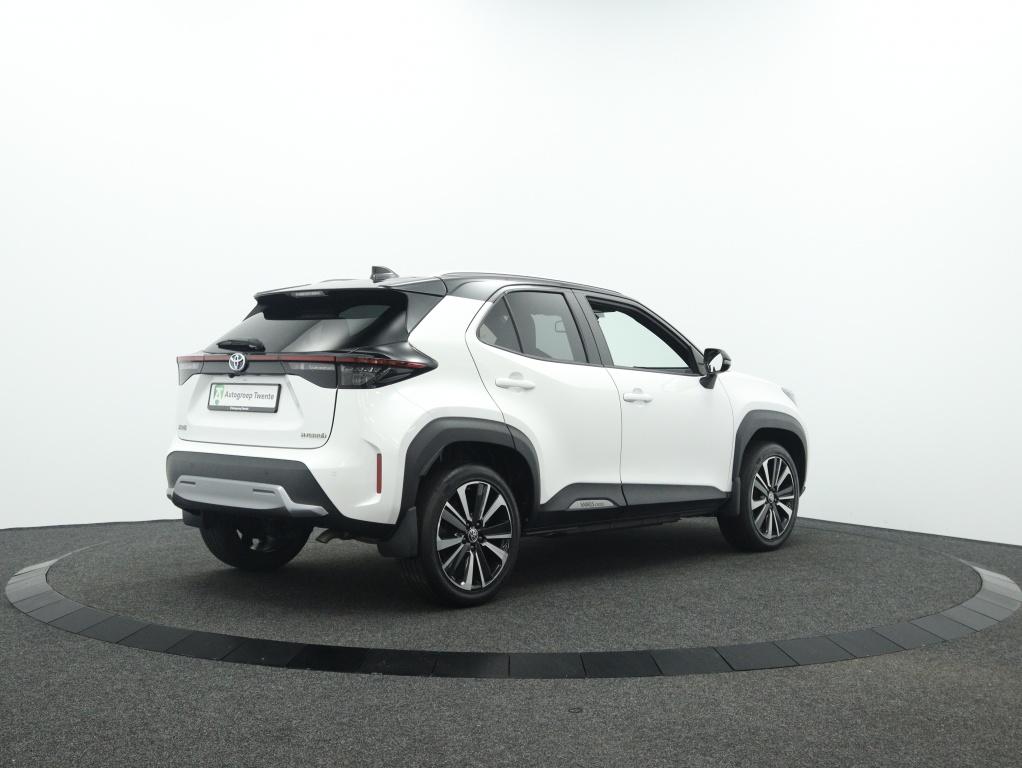 Toyota Yaris Cross 1.5 Hybrid Adventure Executive | Pano | J, Auto's, 12 maanden, Gebruikt, Zwart, 116 pk