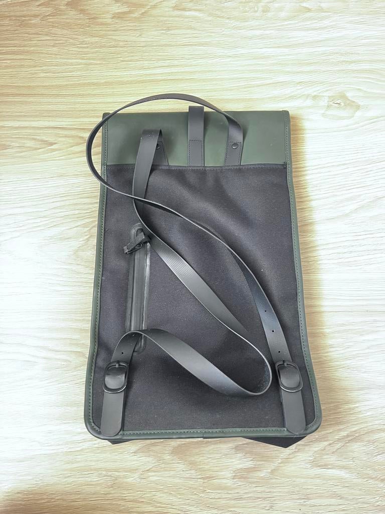 Mooie Rains W3 laptop rugtas, Sieraden, Tassen en Uiterlijk, Tassen | Rugtassen, Overige merken, Gebruikt, 25 tot 40 cm, Ophalen of Verzenden