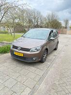 Volkswagen Touran 1.6 TDI 77KW Cross 2013 Bruin, Auto's, Volkswagen, Voorwielaandrijving, 1490 kg, 4 cilinders, Bruin