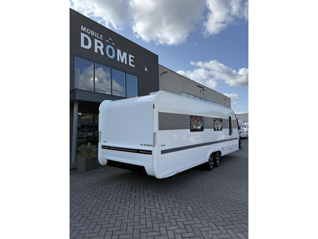 Adria Alpina 663 HT MODEL 2026, Schokbreker, 7 tot 8 meter, Bedrijf, Adria