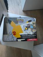Pokémon Celebrations Chest / Collector Chest – €160, Hobby en Vrije tijd, Verzamelkaartspellen | Pokémon, Ophalen of Verzenden