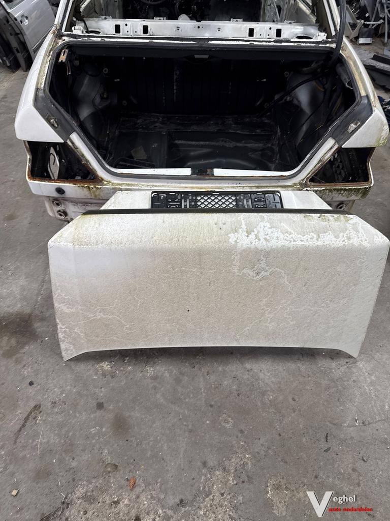 Mercedes w124 Sedan Achterklep diverse kleuren op voorraad