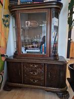 Antieke vitrine kast, Ophalen