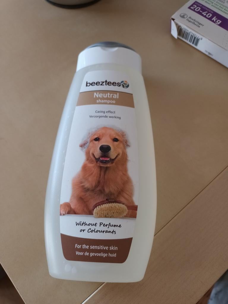 Nieuwe fles beeztees shampoo, Dieren en Toebehoren, Ophalen of Verzenden, Nieuw