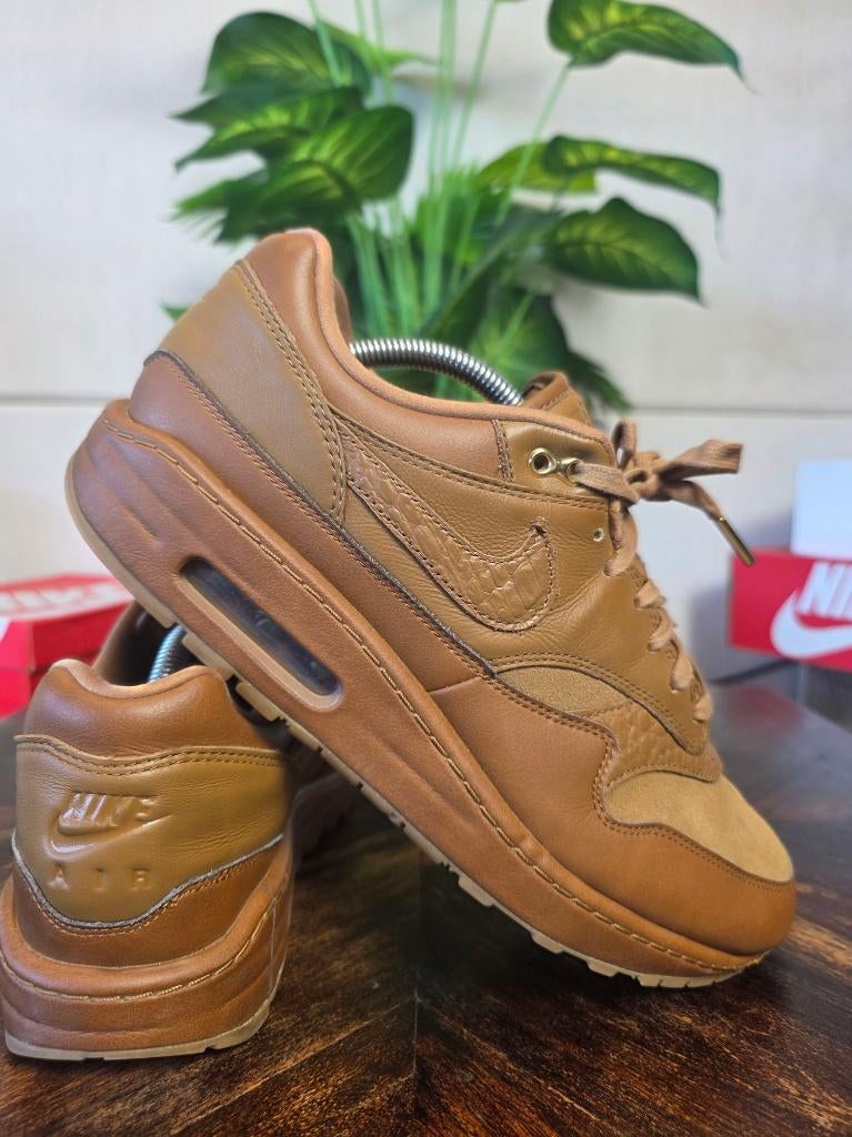 Nike Air Max 1 PRM Ale Brown maat 44,5, Bruin, Nike, Ophalen of Verzenden, Nike