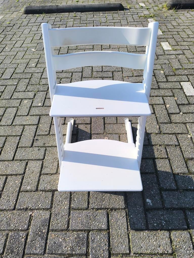 Stokke kinderstoel wit met glijders., Ophalen, Gebruikt, Meegroeistoel