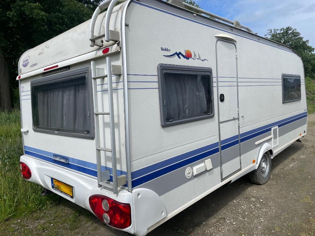 Hobby 560 (2004) - 4/5 persoons caravan, Caravans en Kamperen, Queensbed, Rondzit, Hobby, Particulier