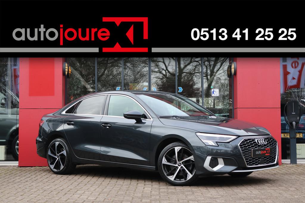 Audi A3 Limousine 30 TFSI Business edition | Origineel NL |, Auto's, Stof, Gebruikt, 23 km/l, Bedrijf