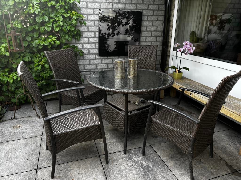 Tuinset gratis af te halen, Ophalen, 5 zitplaatsen, Kunststof, Gebruikt