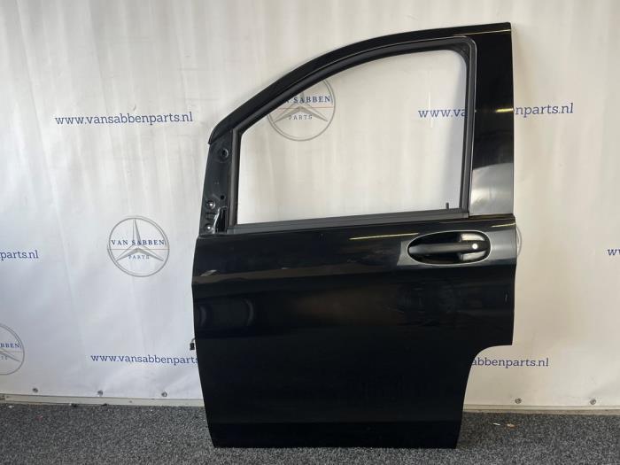 Portier 2Deurs links van een Mercedes Vito (197), Gebruikt, -, Deur, -