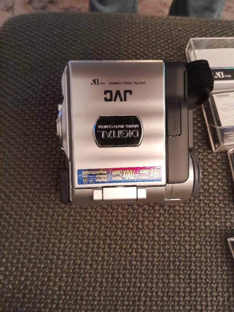 jvc 700x, Audio, Tv en Foto, Versterkers en Receivers, Ophalen, Gebruikt, JVC