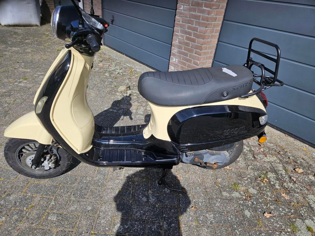 Senzo met geel kenteken, Ophalen, Gebruikt