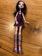 Monster High Draculaura pop met kleding en laarzen, Ophalen of Verzenden, Gebruikt, Overige typen