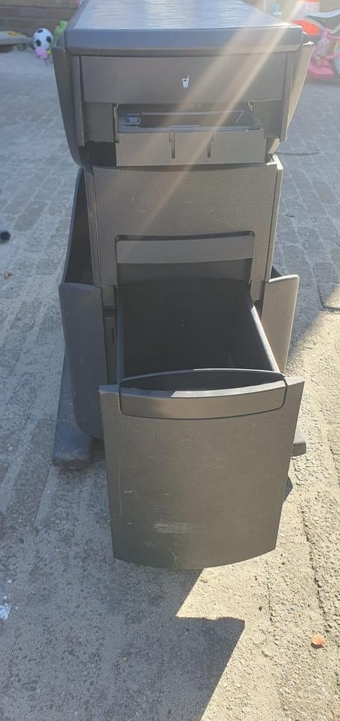Middenconsole met opbergruimte voor VW Multivan T5, Ophalen, Gebruikt, Volkswagen