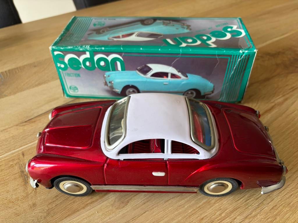 Volkswagen Karmann Ghia. MF 743, Antiek en Kunst, Antiek | Speelgoed, Ophalen of Verzenden