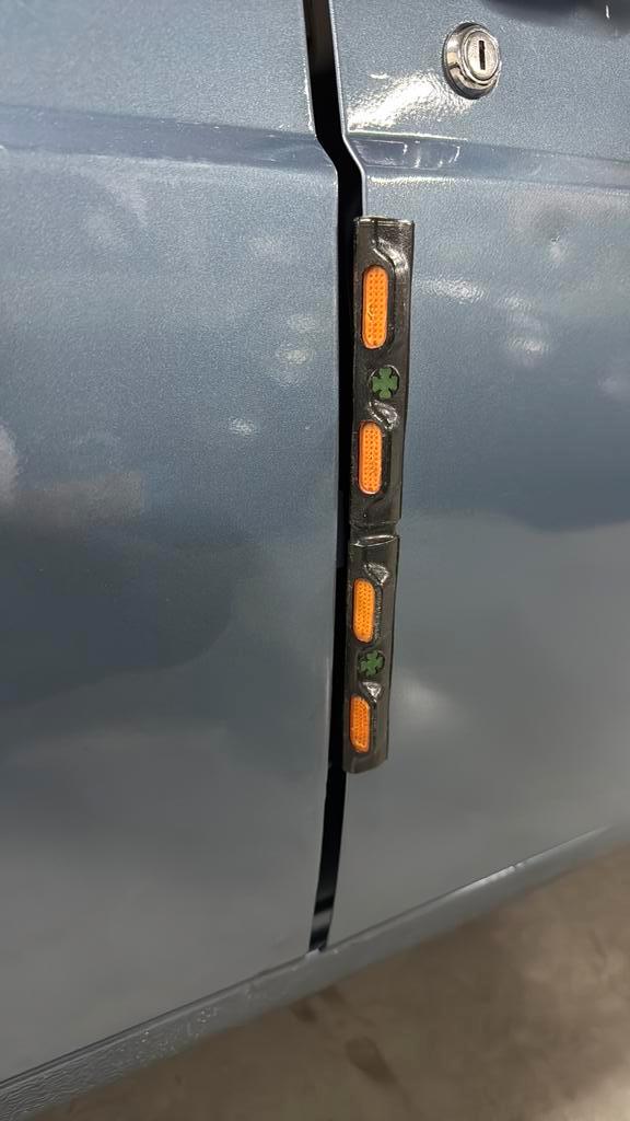 Alfa Romeo deurbeschermer (helaas maar een, wel deelbaar ), Auto diversen, Overige Auto diversen, Ophalen of Verzenden