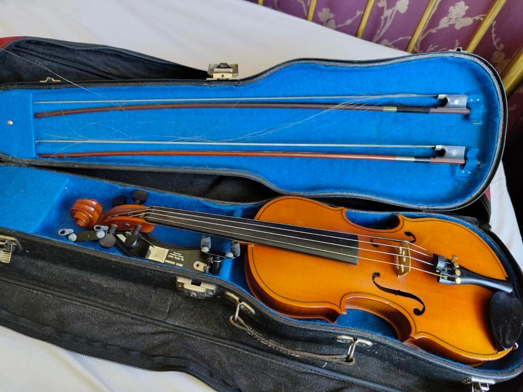 Verkocht: 4/4 Viool met koffer, kinsteun en 2 strijkstokken, Gebruikt, Viool, Ophalen of Verzenden, 4/4-viool