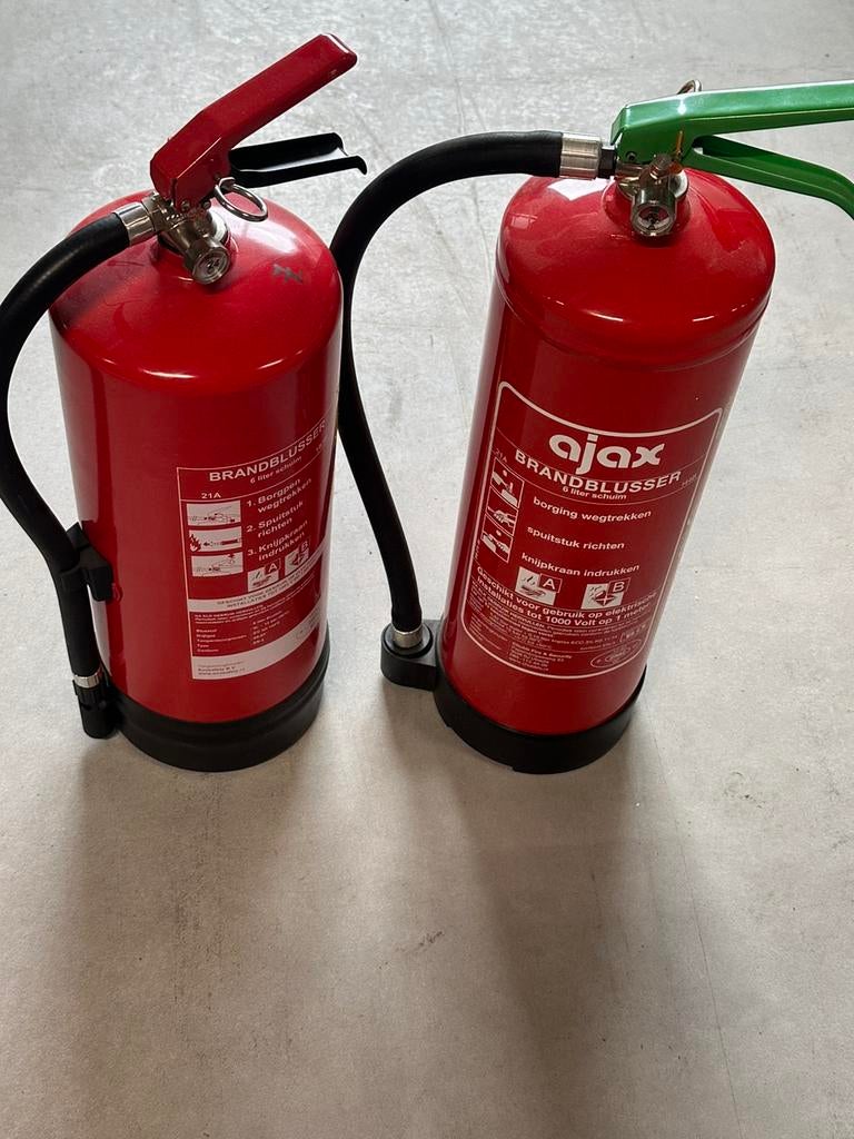 Afgekeurde Schuimblussers meerdere stuks, Ophalen, Gebruikt