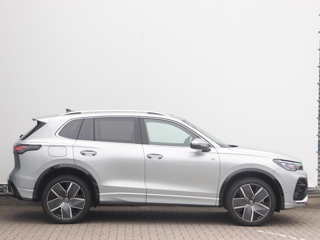 Volkswagen Tiguan R-Line-Edition 1.5 eHybrid 200 kW / 272 pk, Stof, 1498 cc, Zwart, 4 cilinders
