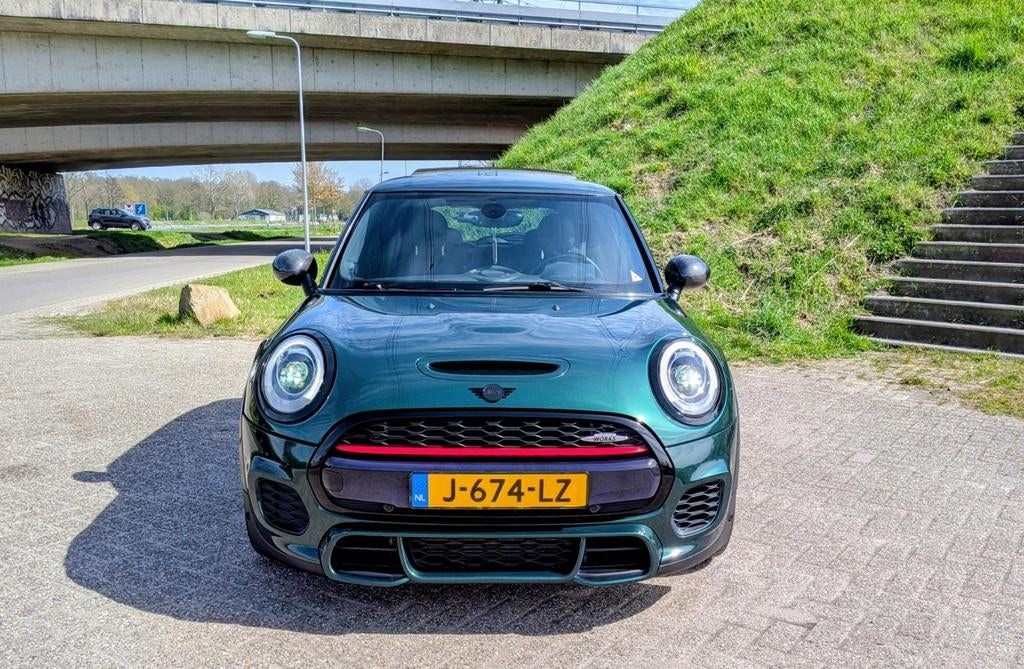 Mini Cooper S JCW, British Racing Green, 231pk, full option, Zwart, 4 cilinders, Navigatiesysteem, Leder