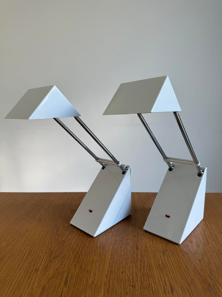 Vintage set (2) IKEA B703 bureaulamp - Memphis stijl design, 50 tot 75 cm, Vintage postmodern Memphis Milano style eighties design
