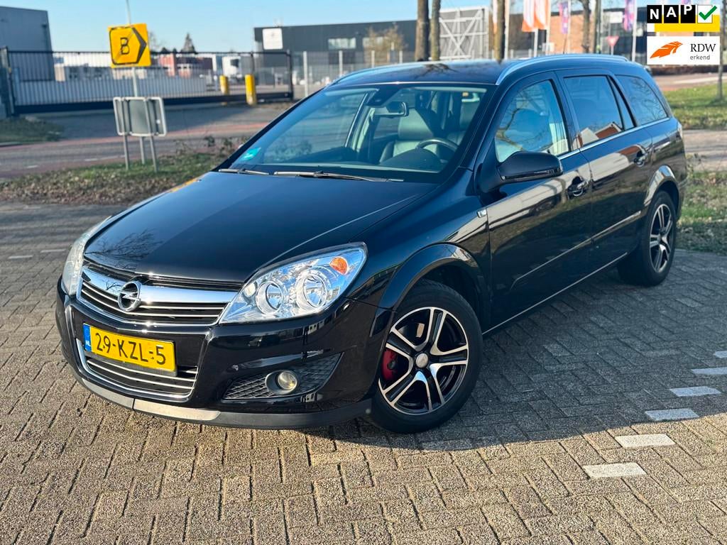 Opel Astra Wagon 1.6 Cosmo, Voorwielaandrijving, 15 km/l, Gebruikt, Zwart