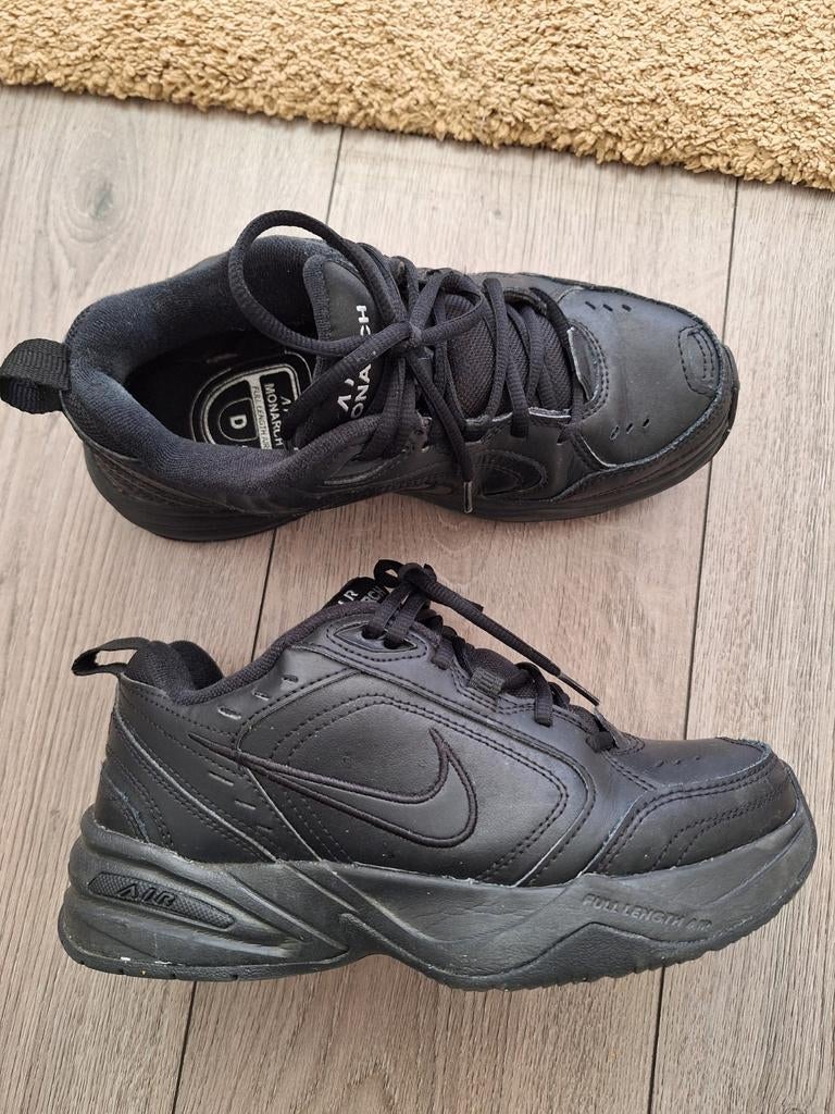 Nike Air Monarch maat 38.5 zwart, Zwart, Nike, Ophalen of Verzenden, Sneakers of Gympen