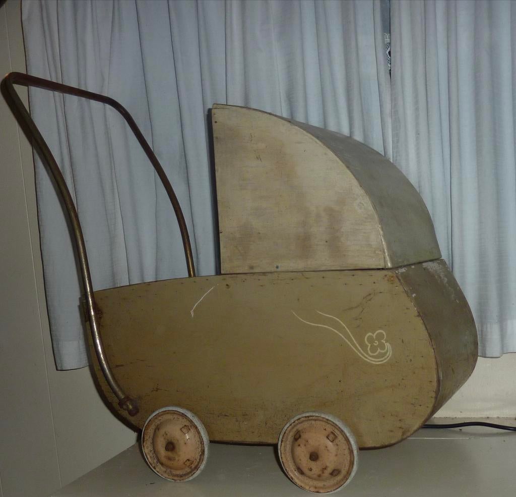 Vintage Jaren '30 Poppenwagen - Charmant en Authentiek, Ophalen of Verzenden, Gebruikt, Toebehoren